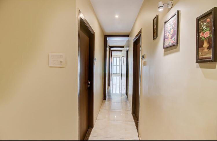 Hotel Emerald Near T2 International Airport Mumbai Bombaim Exterior foto